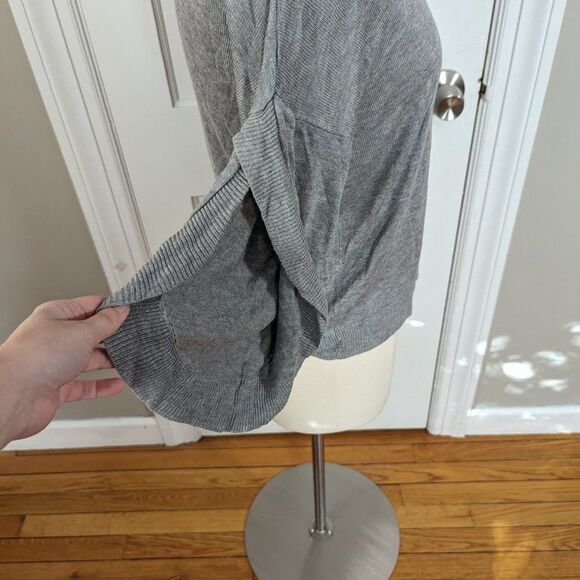 bishop + young | Heather Grey Ruffle Sleeve Sweater Size Small - Picture 4 of 10